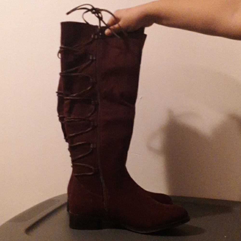 Shoedazzle womens boots.